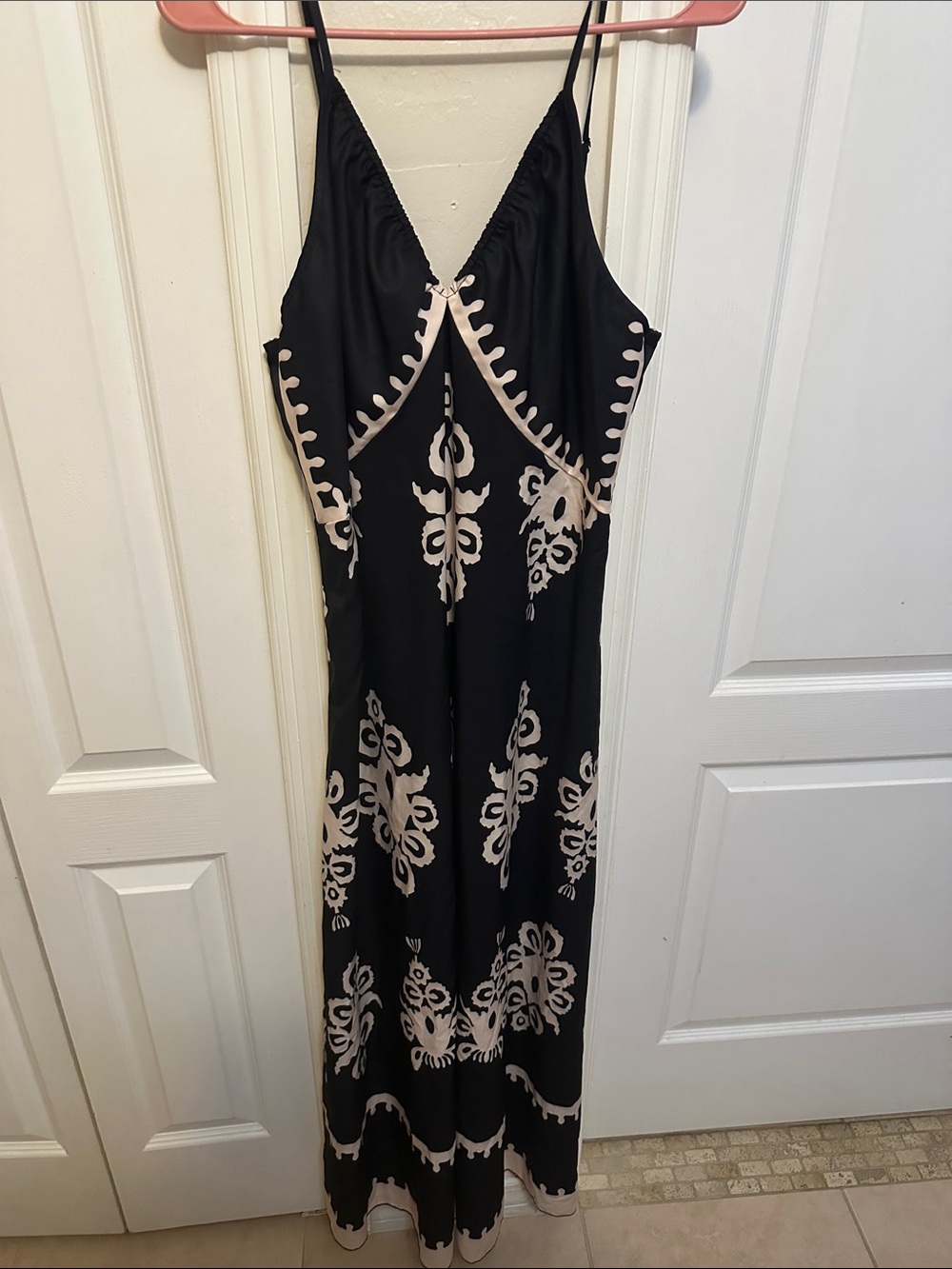 SHEIN Black Maxi Dress with Beige Embroidered Pattern
